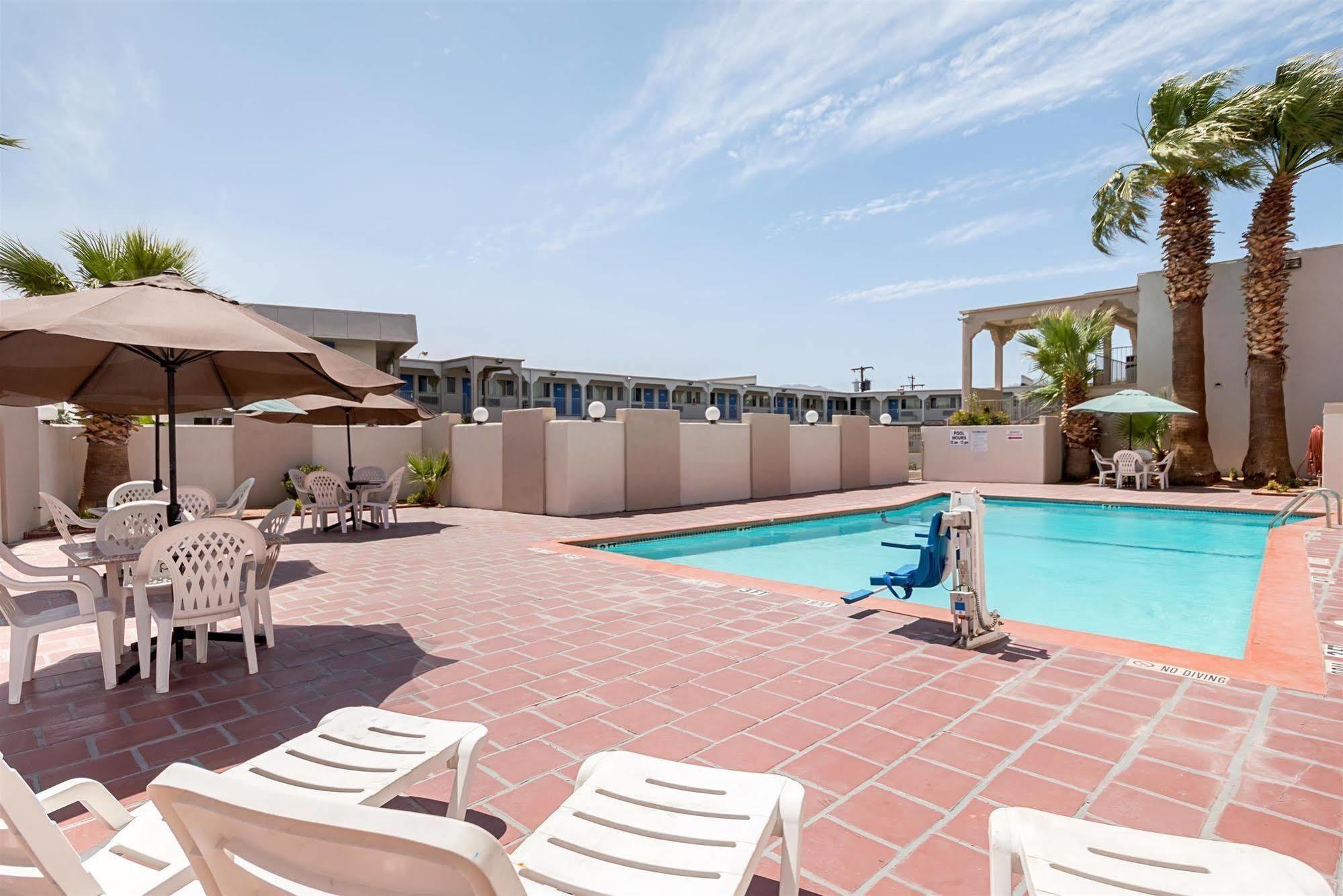 Hotel 6-el Paso, Tx - Airport - Bliss